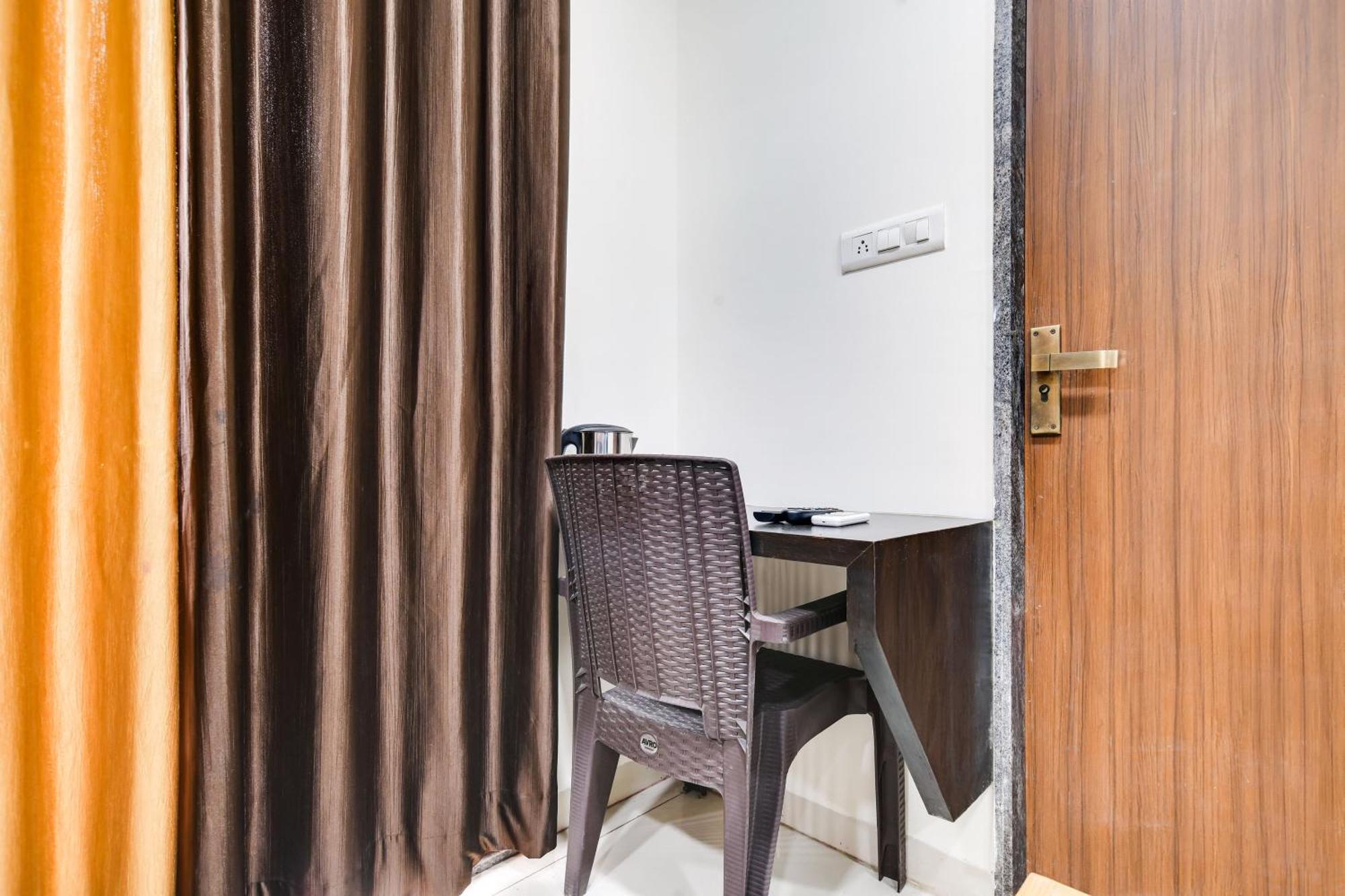 Super Collection O Indore Near Omax City 1 Kanadiya Exterior foto